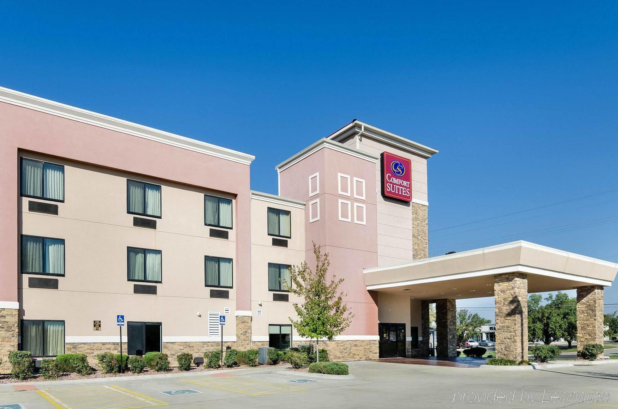 Comfort Suites Topeka Northwest Dış mekan fotoğraf