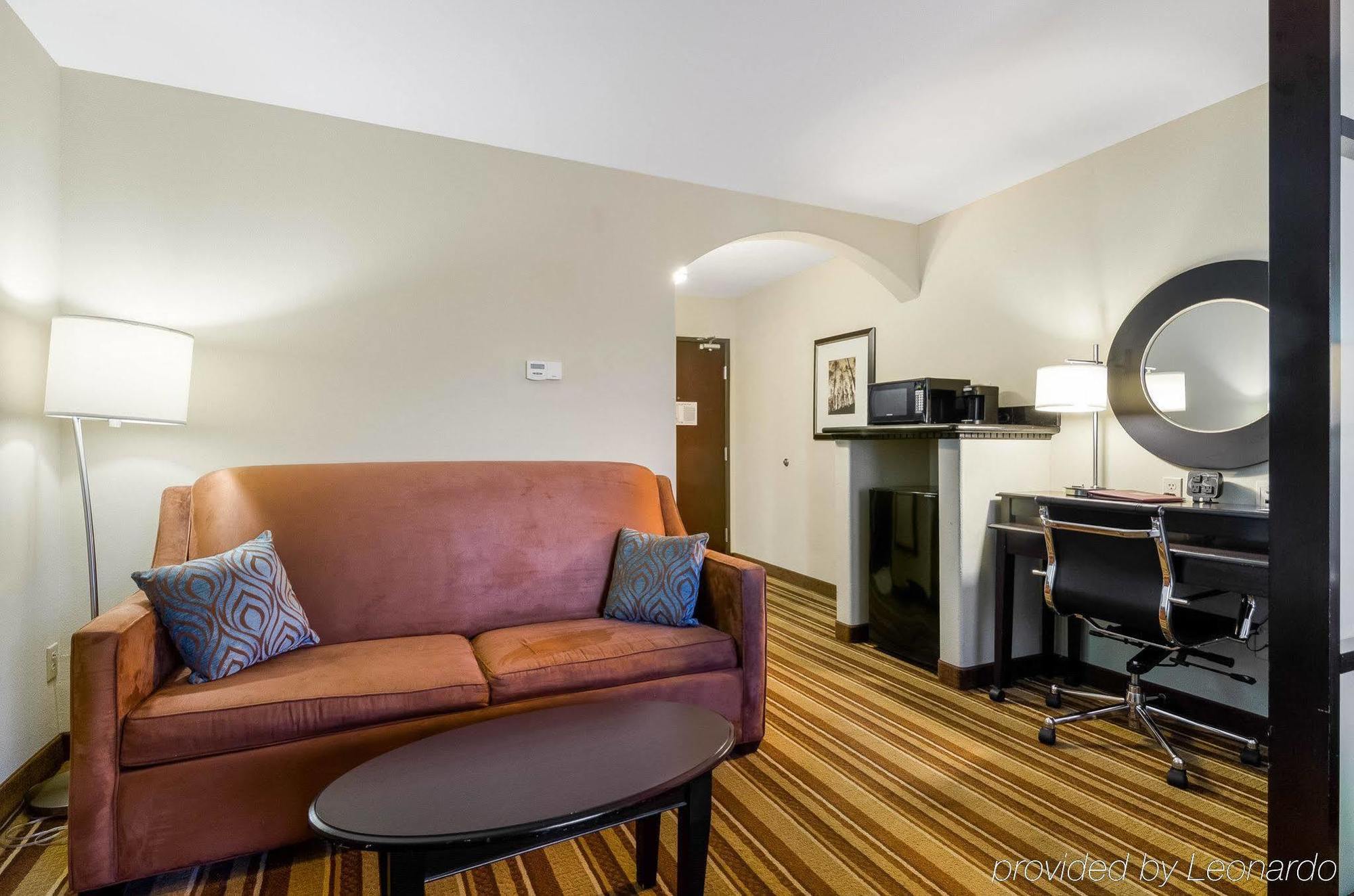 Comfort Suites Topeka Northwest Dış mekan fotoğraf